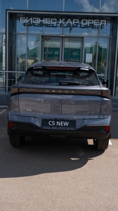 OMODA C5 — вид сзади