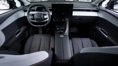 OMODA C5 — интерьер, передняя панель